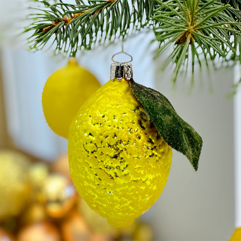 Christborn Weihnachtsanhänger Zitrone im brilliantem Gelb mit grünem Blatt, front, style